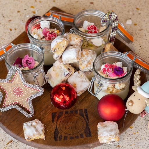 Quickies Christmas Cookbook - Paperback
