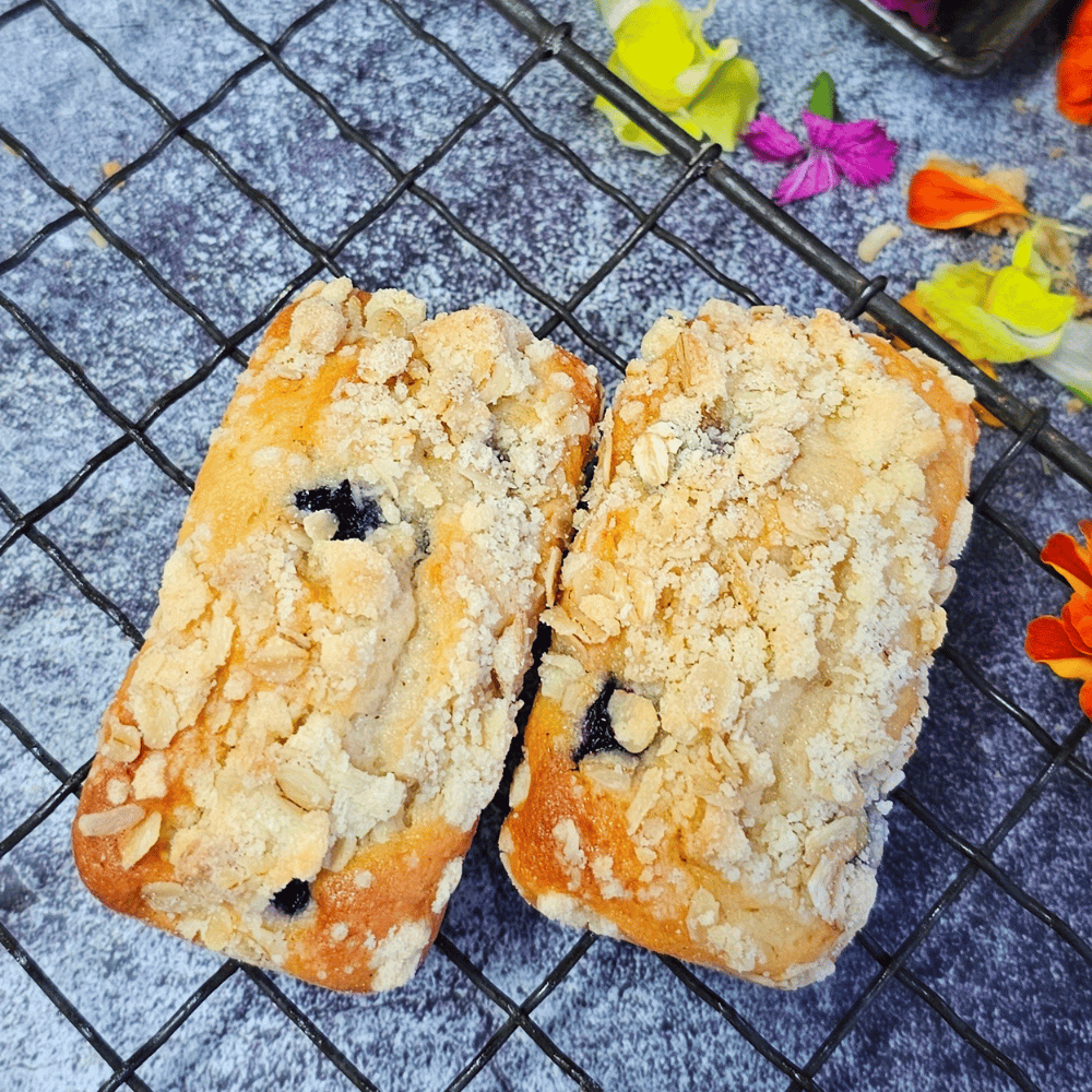 Blueberry Crumble Loaf Cake